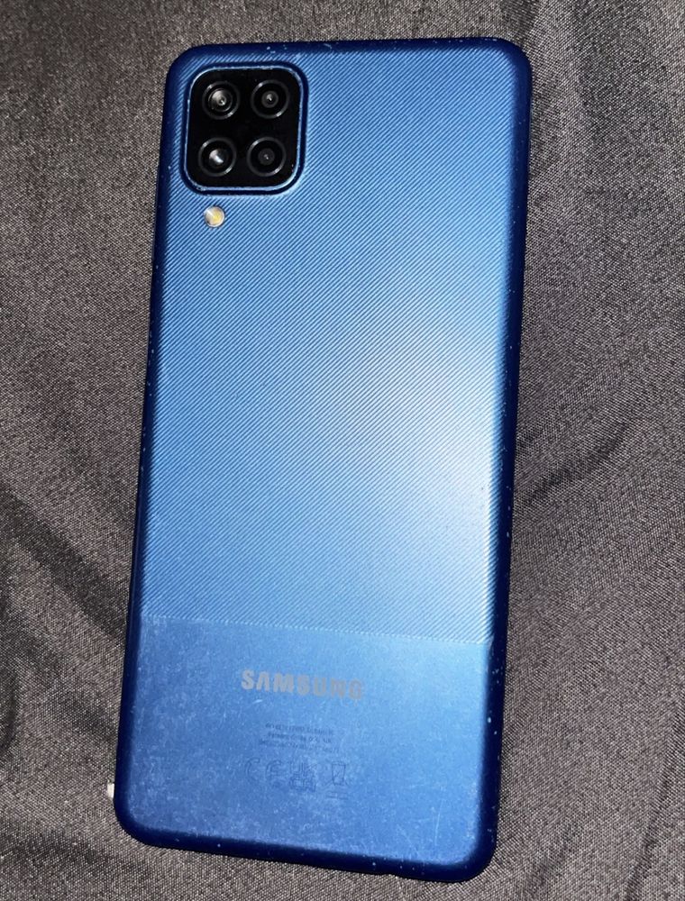 Samsung Galaxy A12 – Azul – Excelente Estado – 64GB