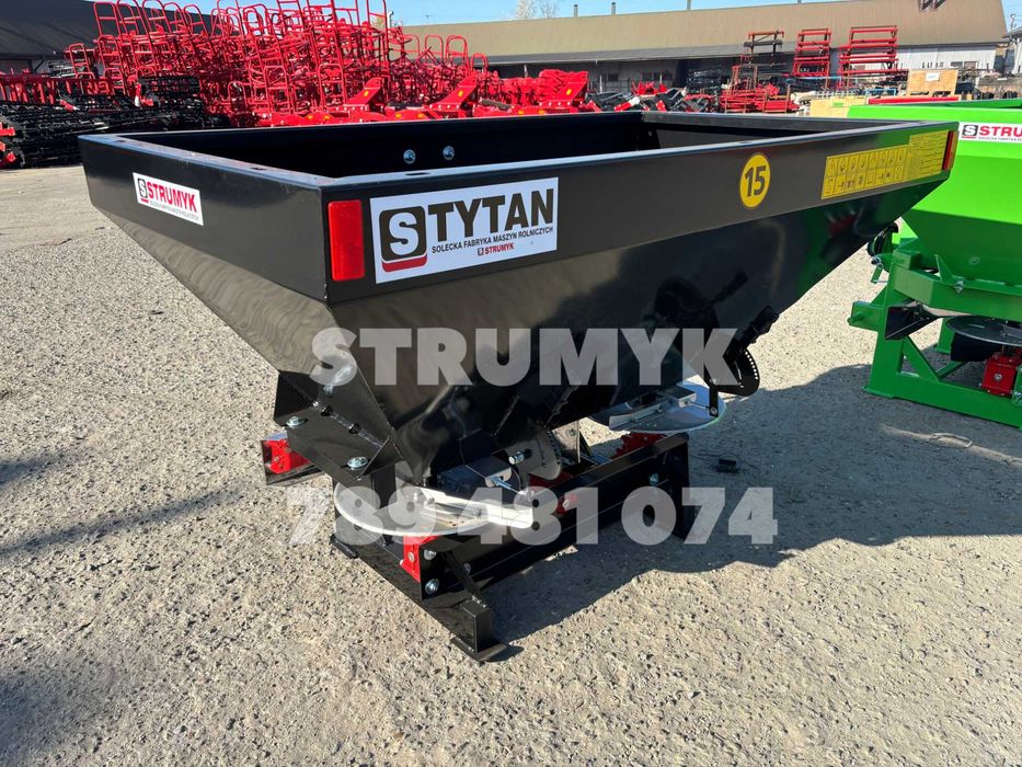 rozsiewacz nawozów/2-talerze/hydraulika/plandeka/ TYTAN/ocynk/siewka