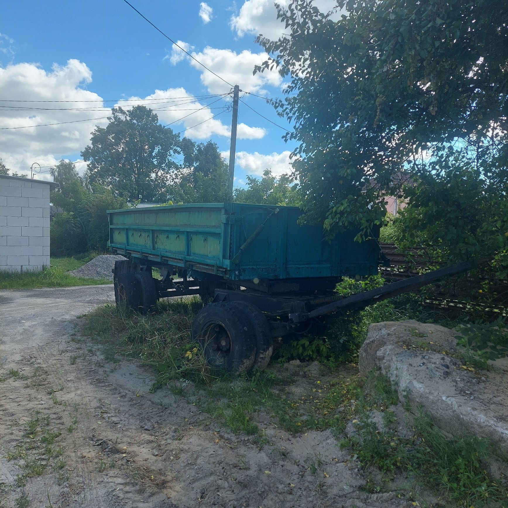 Продам         прицеп камазовський СЗАП8551