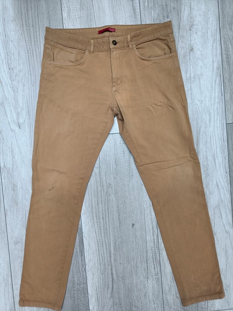 Beżowe spodnie męskie chinosy, Zara, rozmiar 44 / XXL