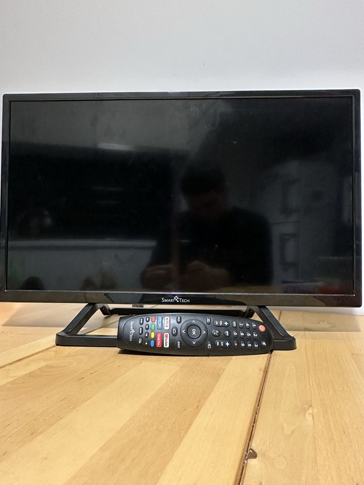Smart Tv 24”  SmartTech