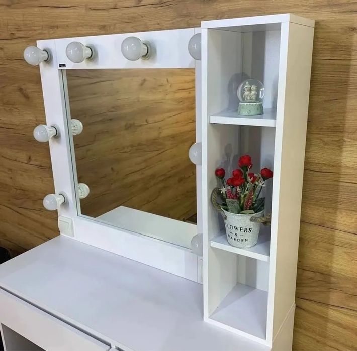 Солик стіл макіяжний з відсвіткою led лампи