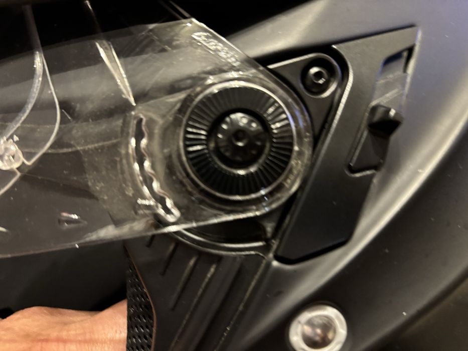 Capacete Airoh Commander c/Cardo Motocard