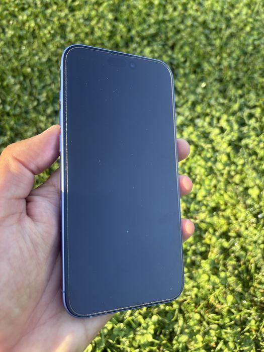 IPhone 16 plus niebieski