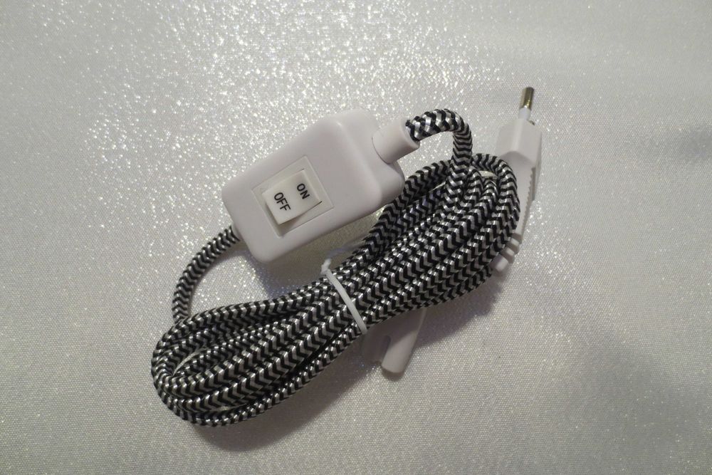 Kabel zasilający z przełącznikiem PS3/4/5, X-Box, TV, Blu-Ray, radia.