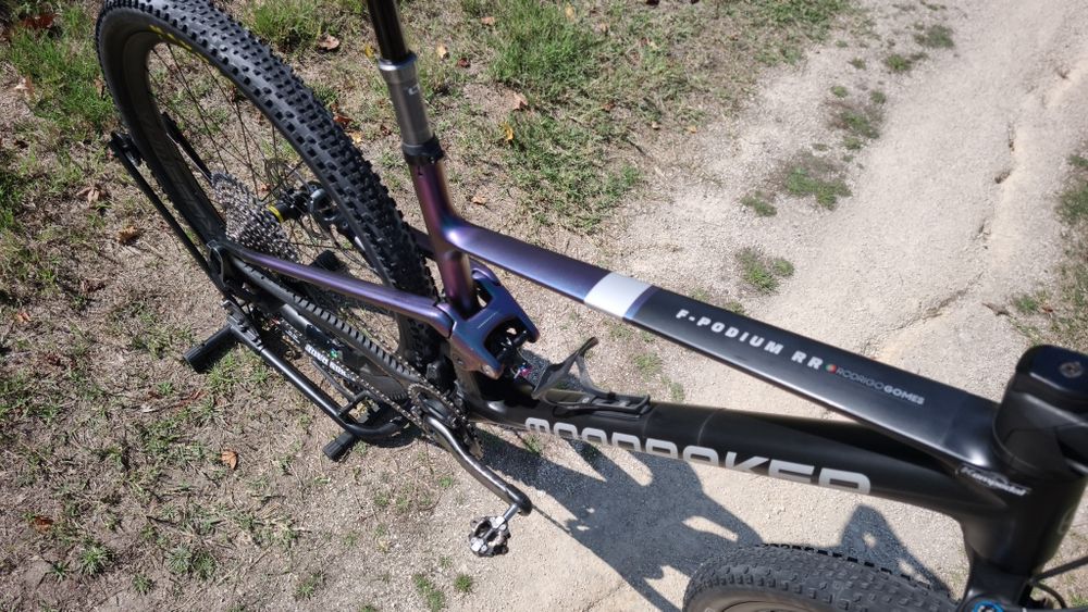 Mondraker F-PODIUM / AXS / Powermeter / Guiador Integrado