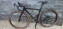 Rower gravel NS BIKES Rag+2 z widelcem RONDO i pełną grupą GRX800