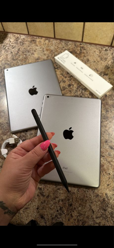 Tablet iPad Apple Retina + NOWY RYSIK - Touch ID - PROCREATE