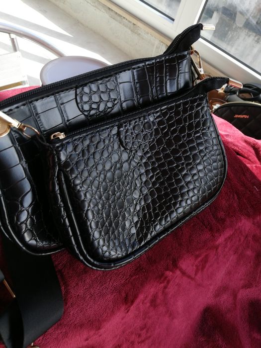 Mala nova preta versátil