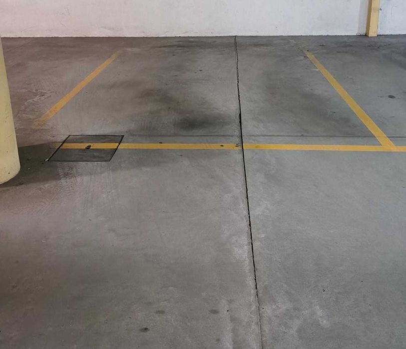 Vende-se lugar garagem com arrumos - Moreira de Cónegos