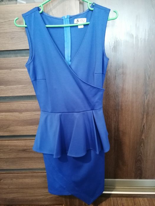 Niebieska sukienka mini