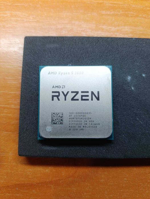 Процессор  AMD Ryzen 5 3600 Компьютерный камень на материнскую плату