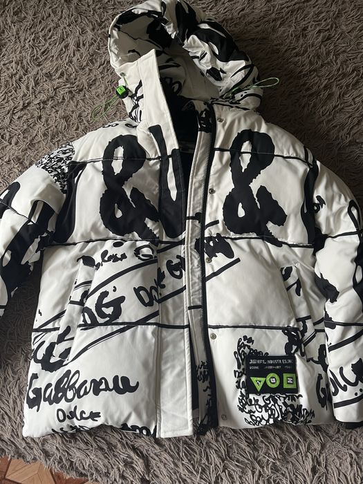 Продам курточку зимнюю