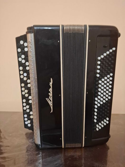 Продам баян Мечта в гарноному стані