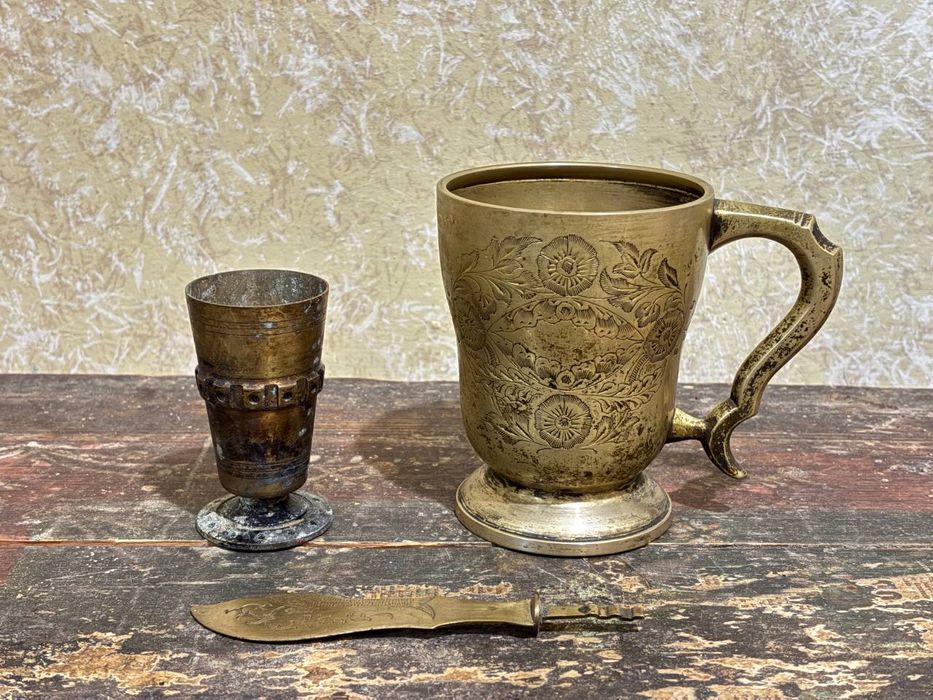 Латунні столові вироби*Індія*періоду ссср.(Бокал,Чайник,Молочник Ваза)