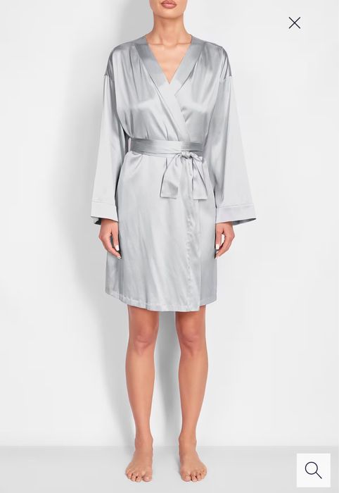 Шовковий халат I.D.Sarrieri сріблястого кольору