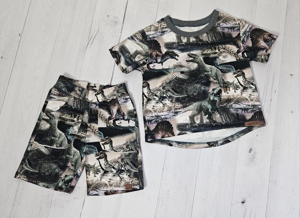 Komplet krótkie spodenki i tshirt