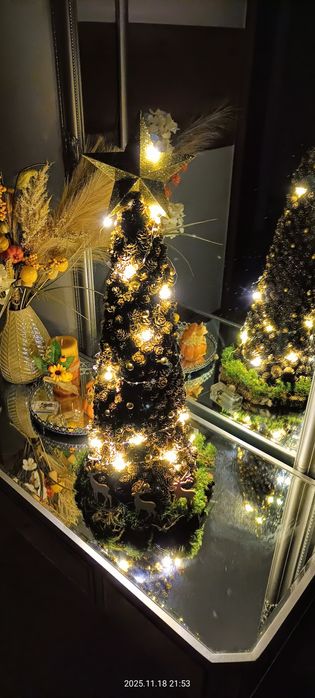 Choinka z prawdziwych szyszek