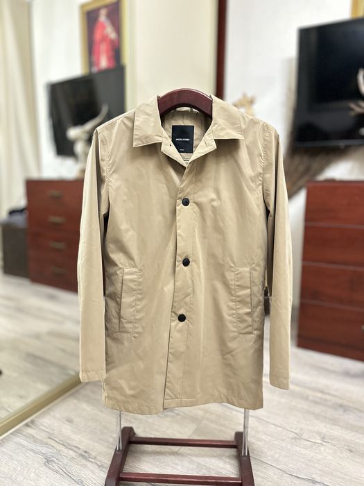 Чоловічий тренч. Розмір L
