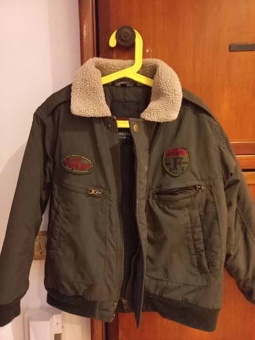 Vendo casacos  de inverno  para crianças 14 euros cada