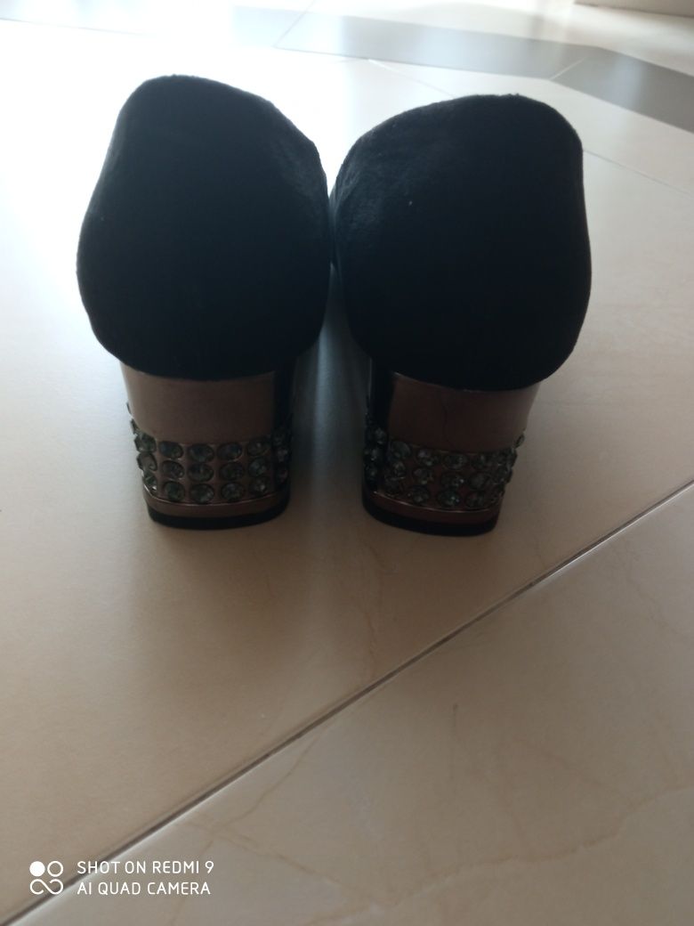 Sapatos Camurça Pretos
