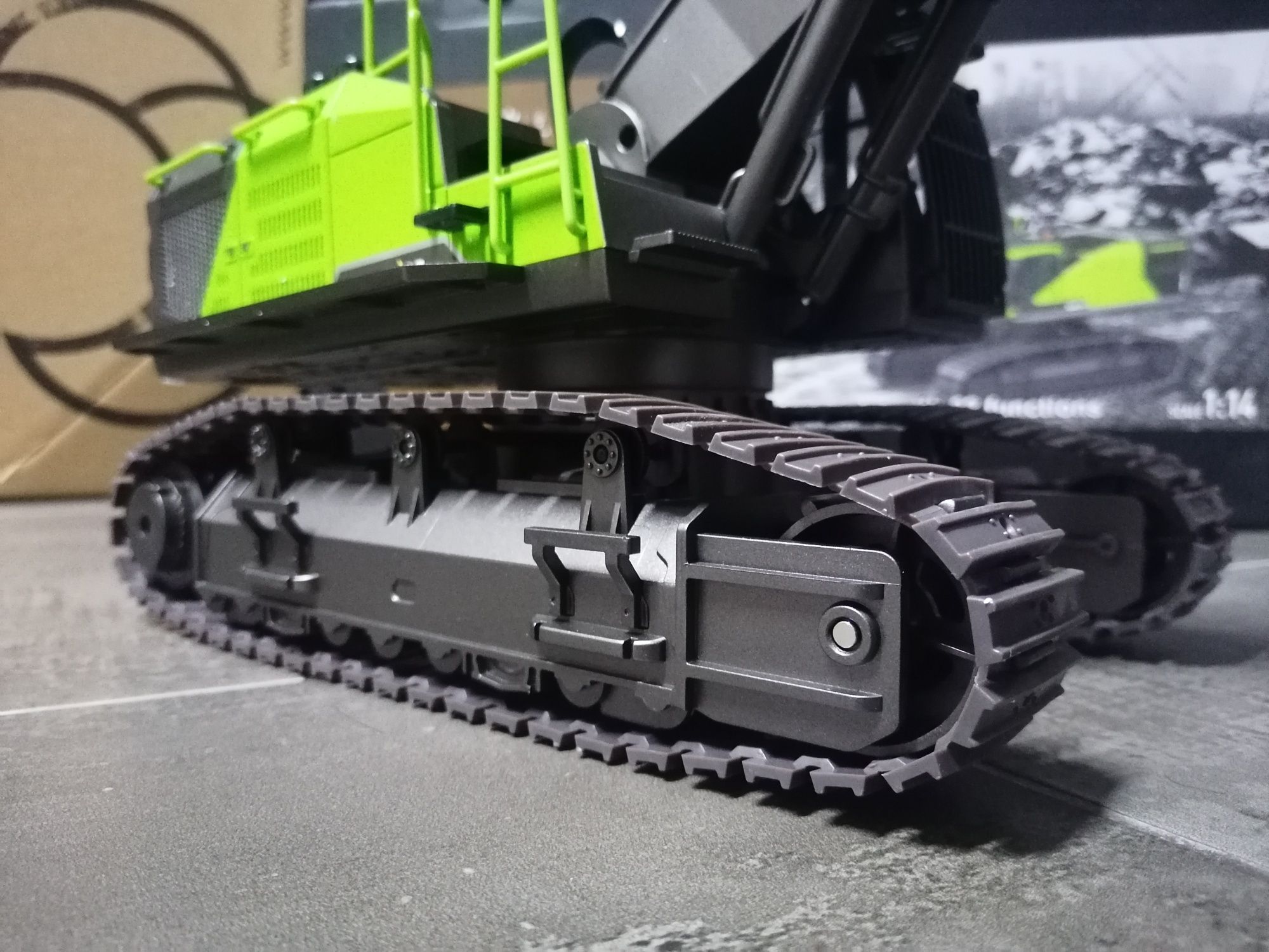 Máquina rc giratória huina