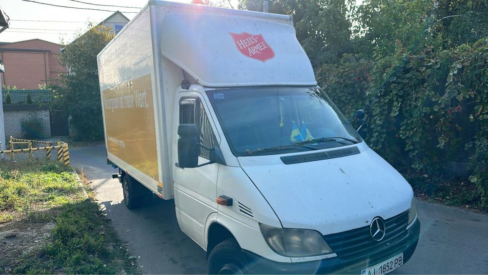 Перевозчик со своим грузовым транспортом от 1 тоны до 10тонн