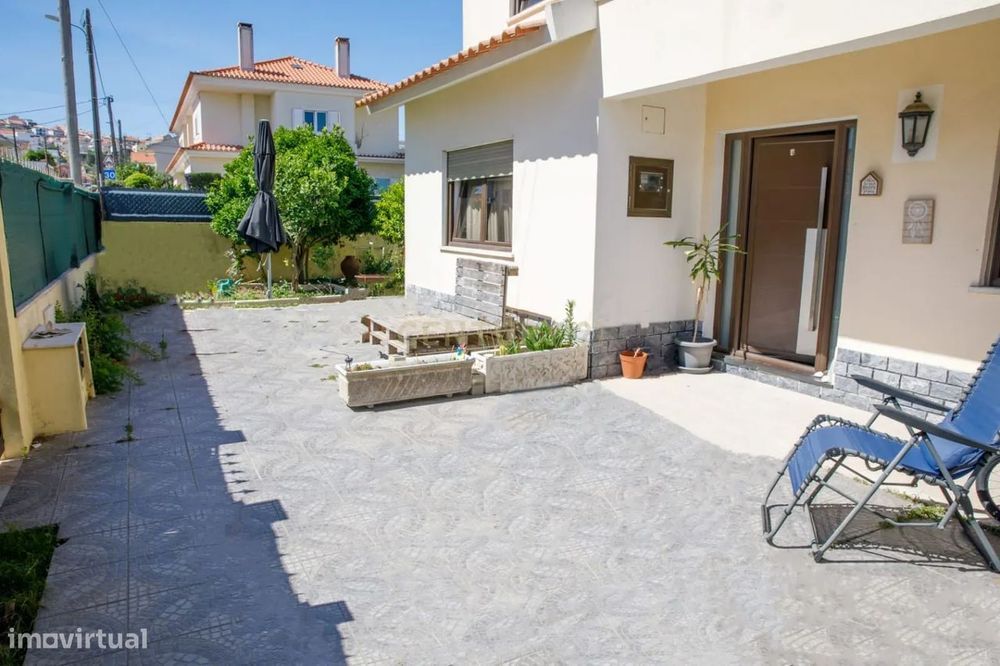 MORADIA T5 Odivelas,No Trigache