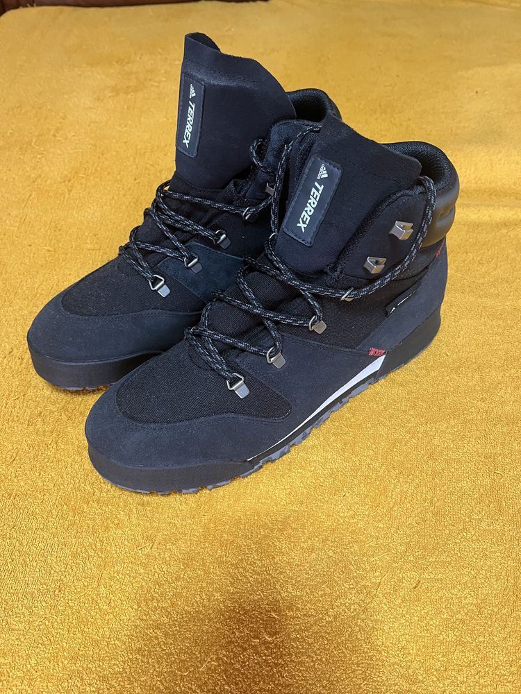 Черевики adidas terrex розмір 45 (взуття зимове, кросівки, чоботи,)