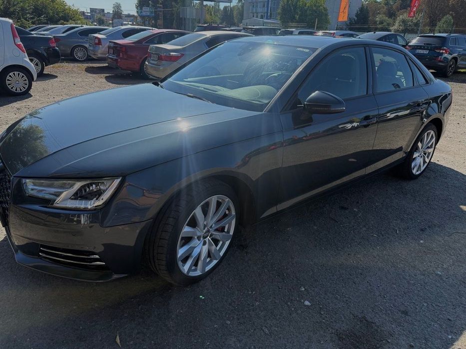 Ауди А4 2016 рік