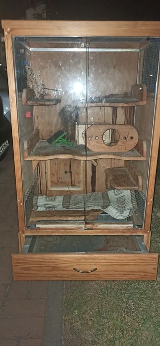 Продам клетку б/у