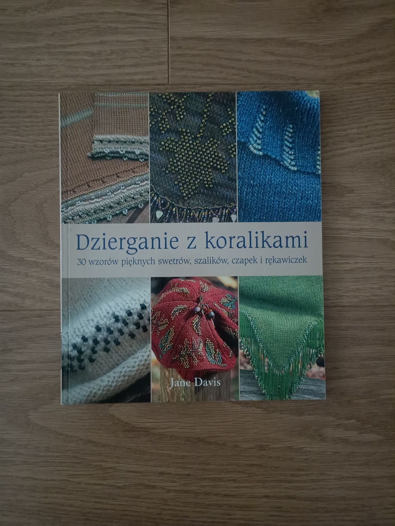 Dzierganie z koralikami, Jane Davis