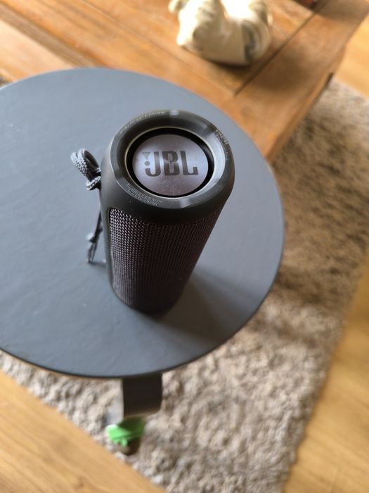 Coluna Bluetooth JBL Flip Essencial