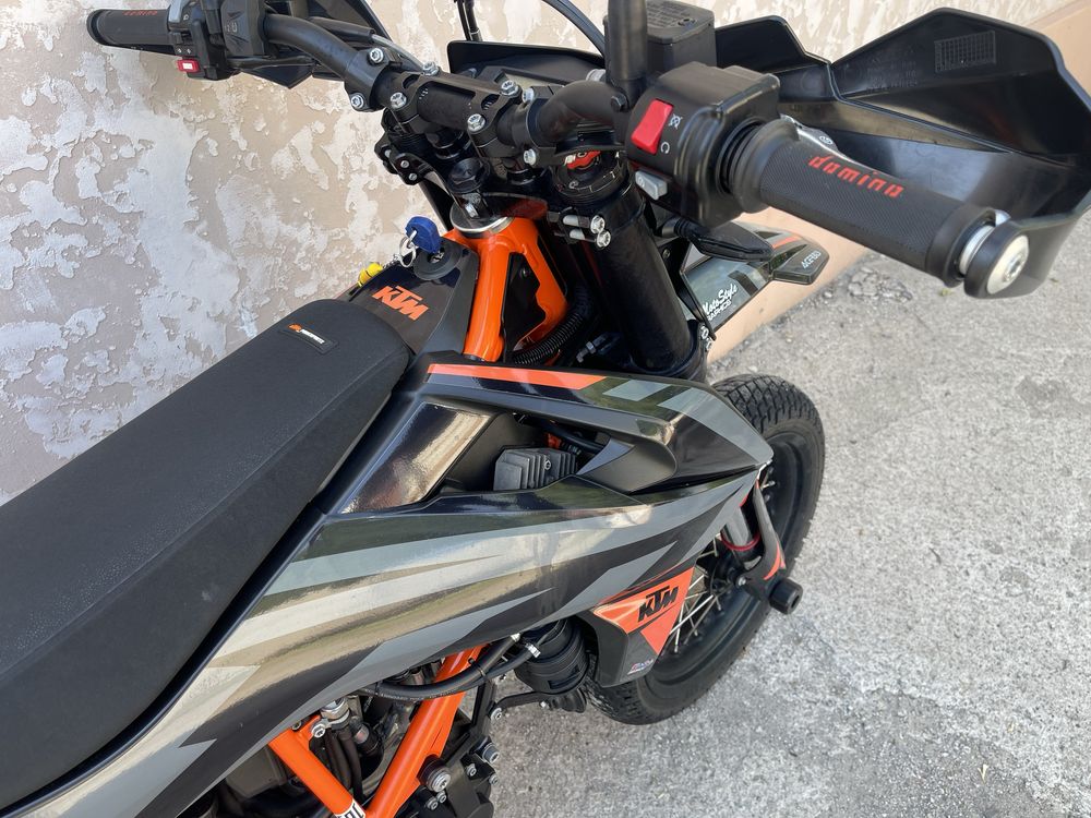 Ktm 690 smc r 2022