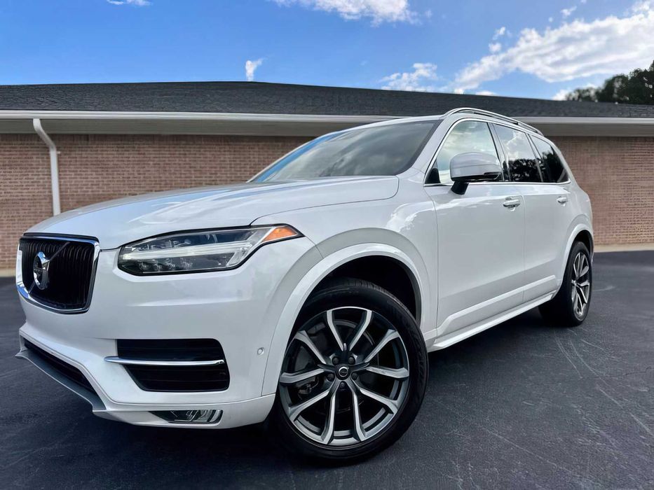 Volvo XC90 T5 Momentum      2018