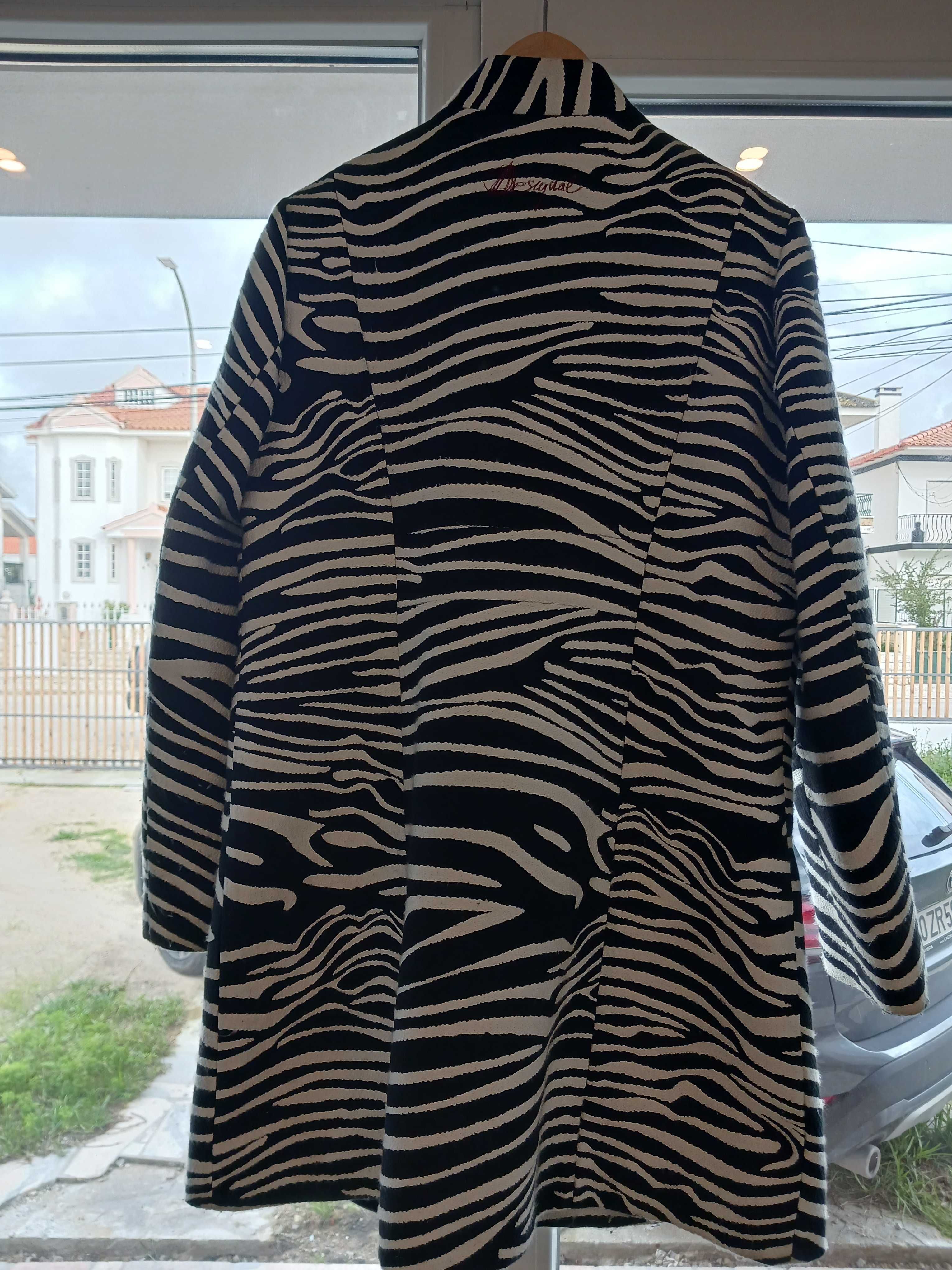 Casaco padrão zebra DESIGUAL