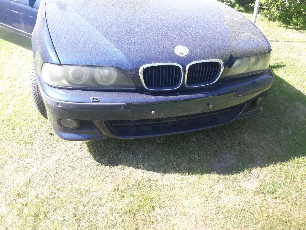 Bmw e39  lampy chłodnice błotniki czesci