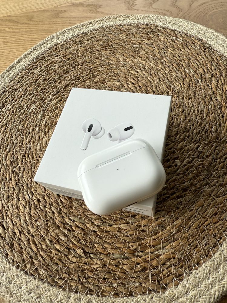 Air pods pro apple