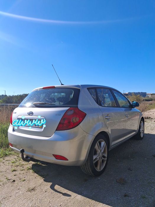 Kia Ceed CRDI 1.6 gasóleo