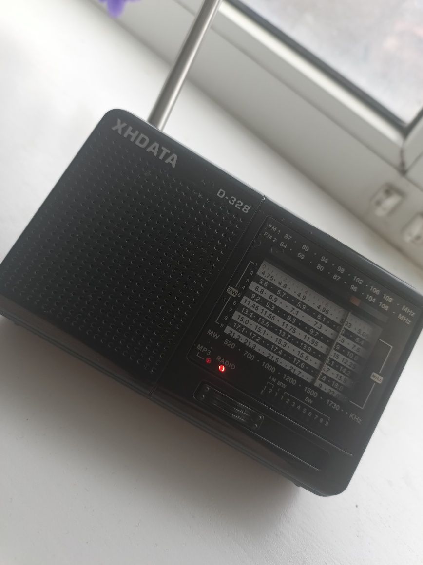 Радіоприймач Xhdata D328 FM/AM/SW MP3, DSP чип, є УКВ