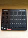 Akai MPD218 – Pad Controller MIDI + BOX + Ableton Live Lite