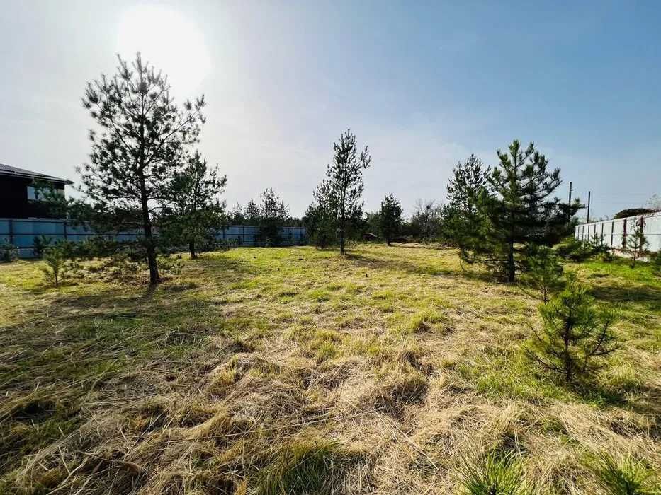 Продам участок в пос.Обуховка недалеко от леса и реки