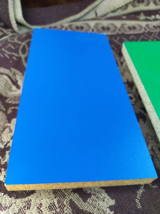 Продам большие куски ДСП.