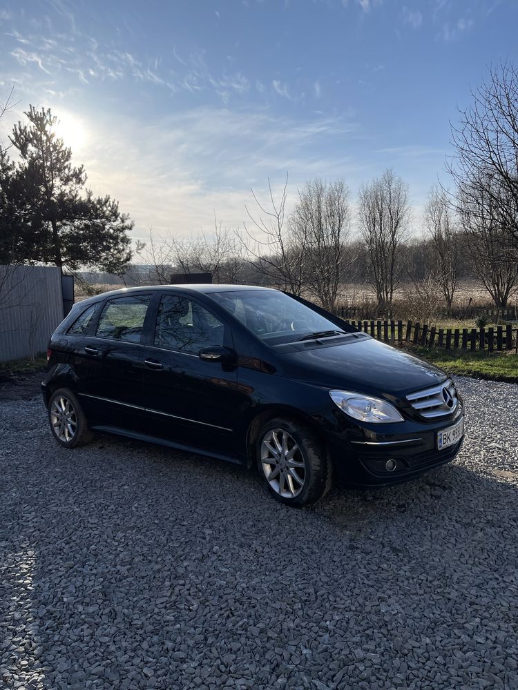 Продам авто mercedes-Benz  B150