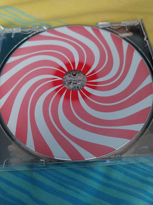 CD Katy Perry, Teenage Dream, Album, em muito bom estado