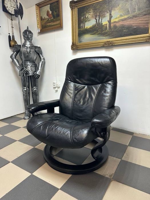 Крісло шкіряне з підставкою для ніг кресло кожа 3605