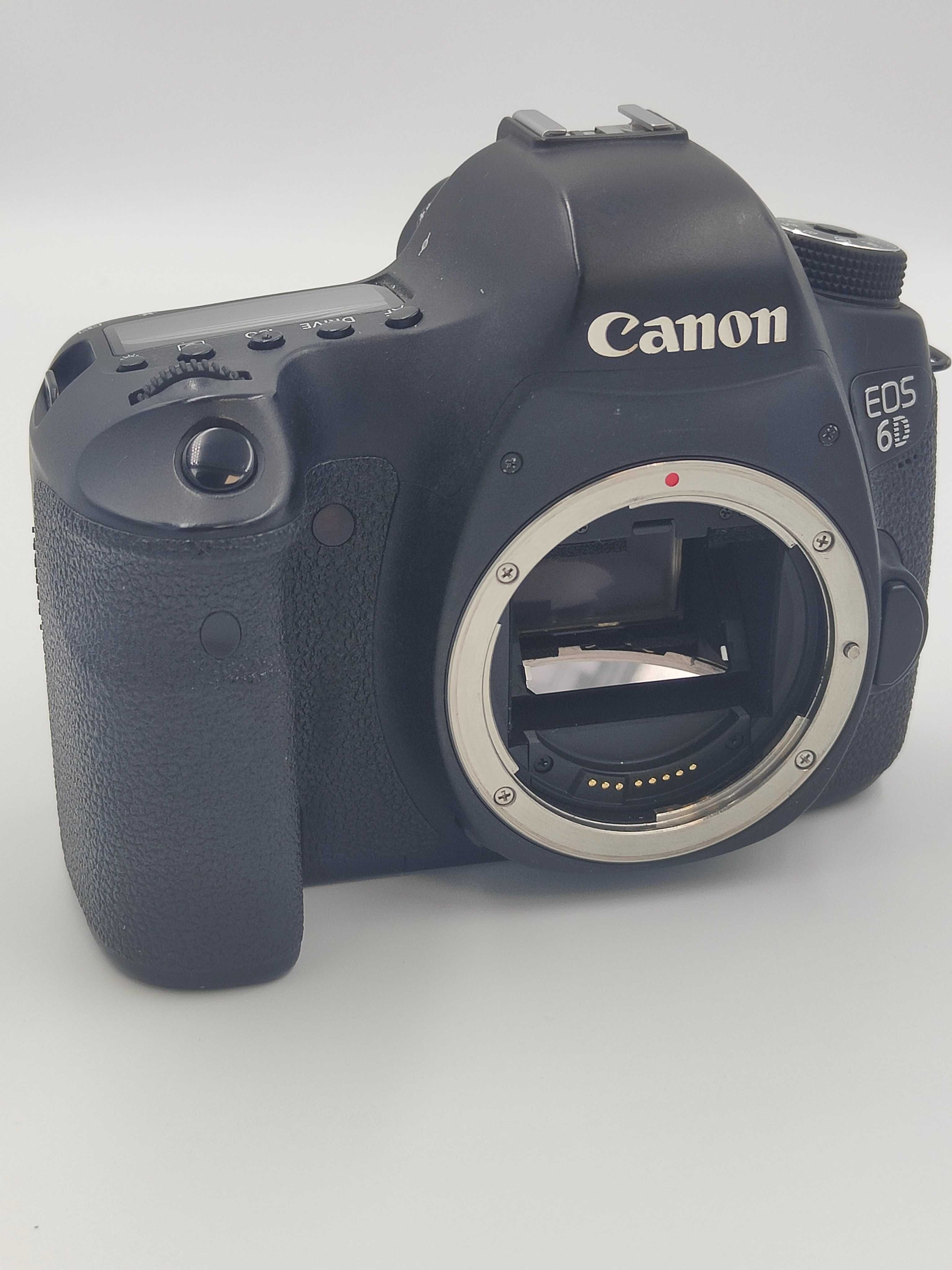 Aparat fotograficzny Canon 6D - body - pełna klatka.