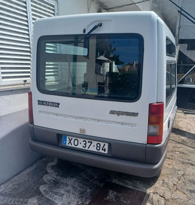 RENAULT EXPRESS 1.2,5 LUGARES gasolina  como nova