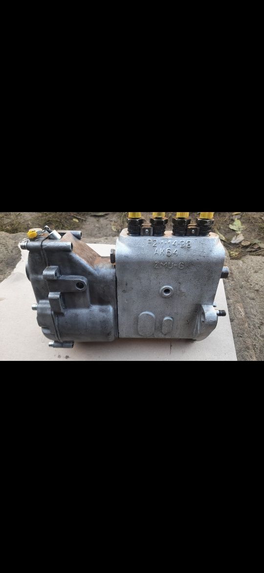 Ciagnik U-R-S-U-S C-360 pompa wtryskowa po regeneracji c 355 c 4011