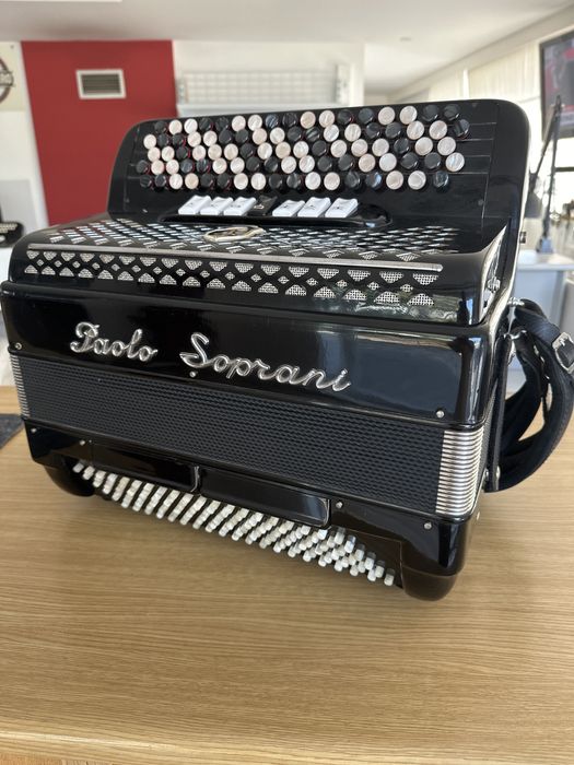 Acordeão Paolo Soprani 5 filas e 120 Baixos
